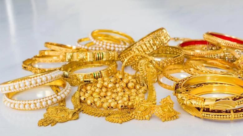 ১২ ঘণ্টারও কম সময়ে ফের স্বর্ণের দামে বড় লাফ