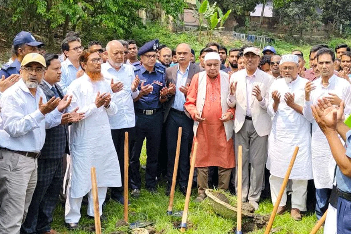 নদী, খাল, বিলে কোনো অবৈধ দখলদার থাকবে না: আইনমন্ত্রী