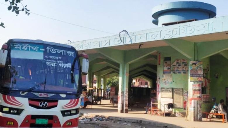 কুষ্টিয়ায় ৩২ ঘন্টা পর পরিবহন শ্রমিকদের কর্মবিরতি প্রত্যাহার