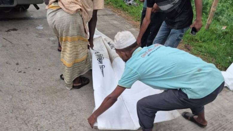 বগুড়ায় সড়ক দুর্ঘটনায় বাবা-মেয়ে নিহত